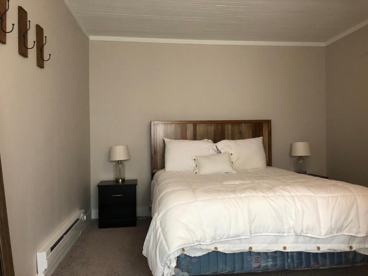 Updated + Clean Motel Room At The Base Of Mt Hood! Mount Hood Village Habitación foto